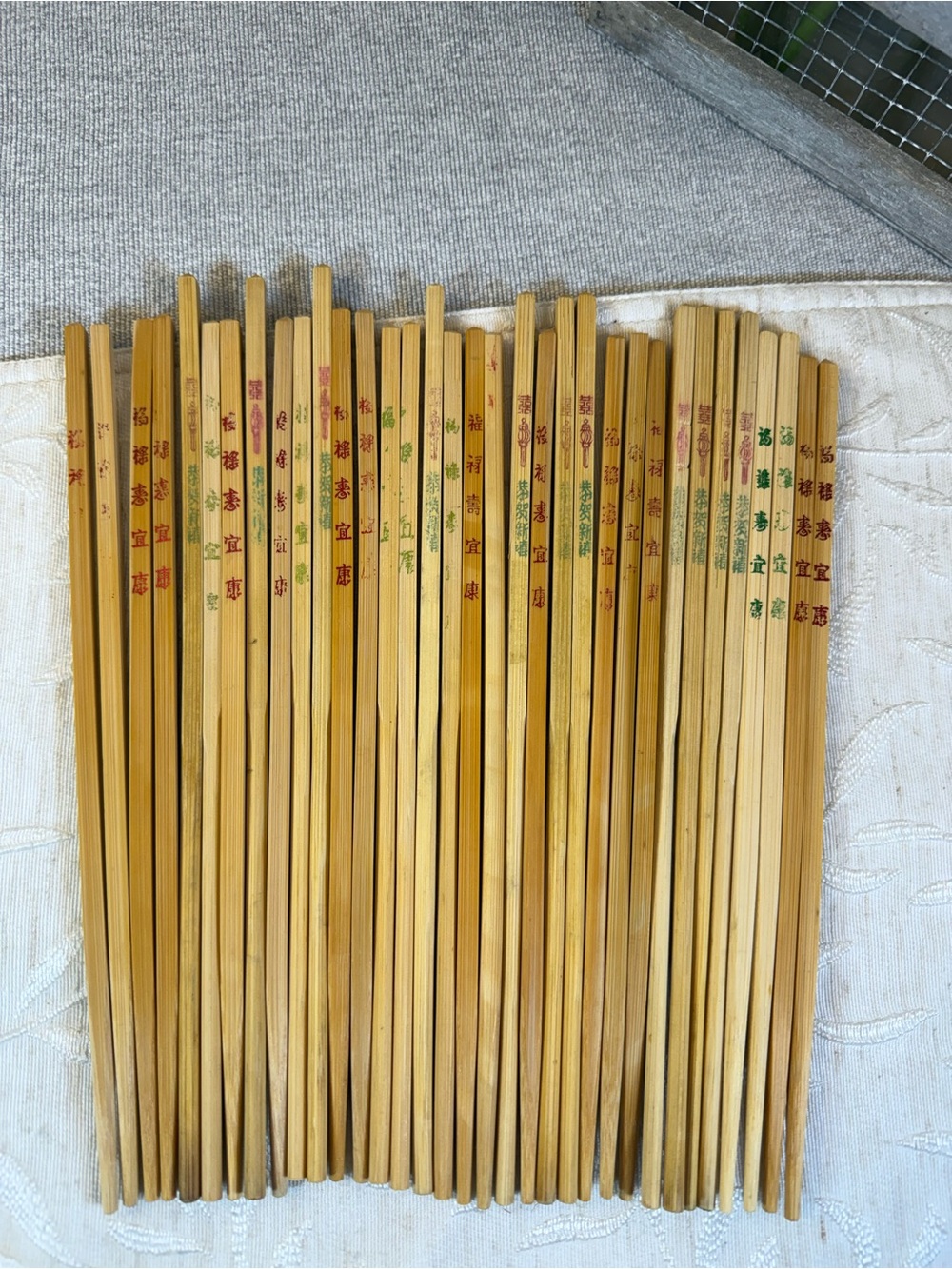 34 Pc Decorative Bamboo Vtg. Chopstick Set – Traditional Good Fortune Symbols